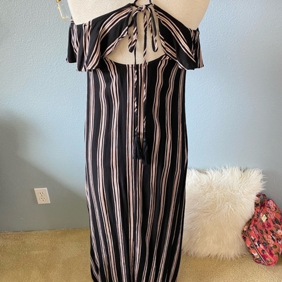 Dress - Picture 5 of 7